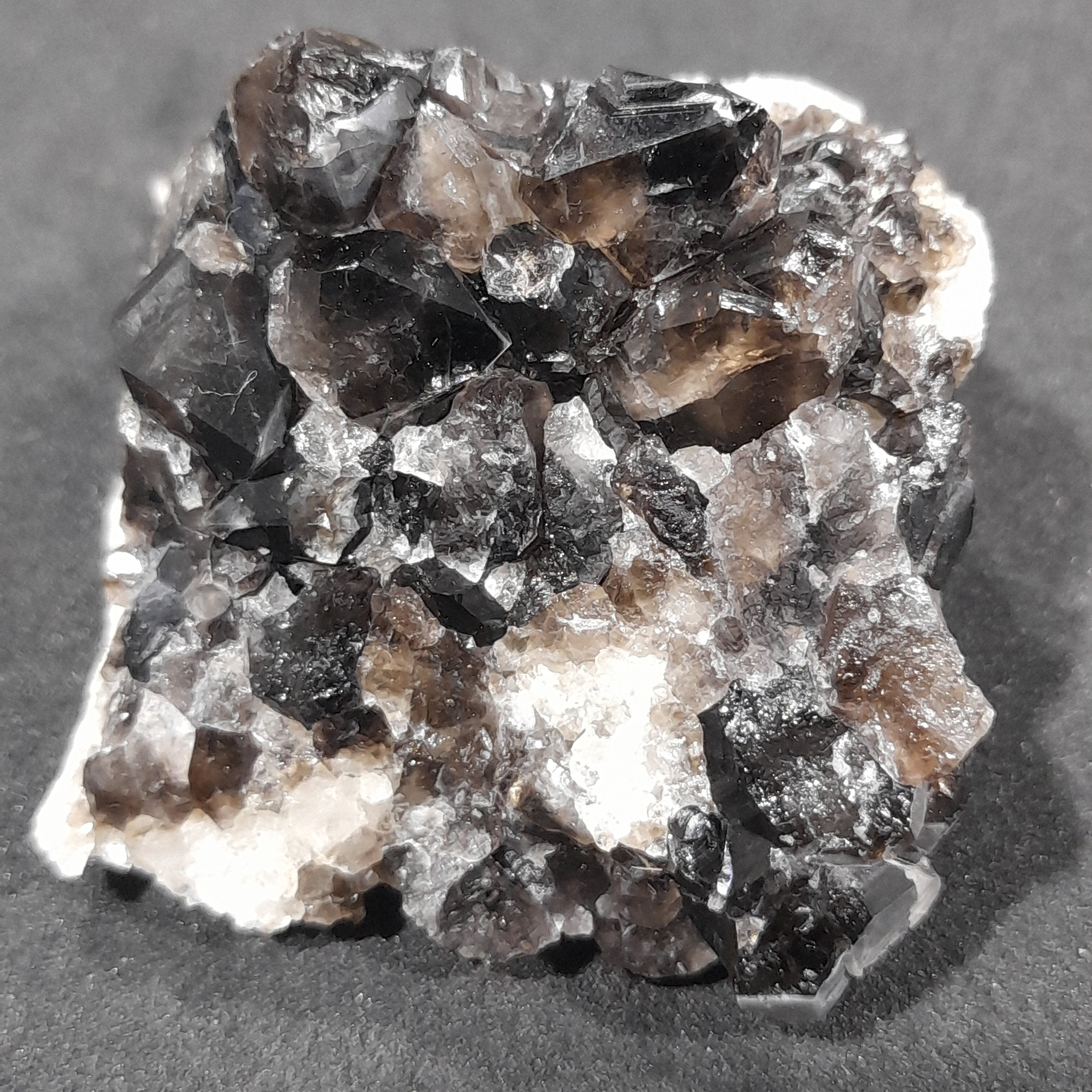 Smokey Quartz, Australia